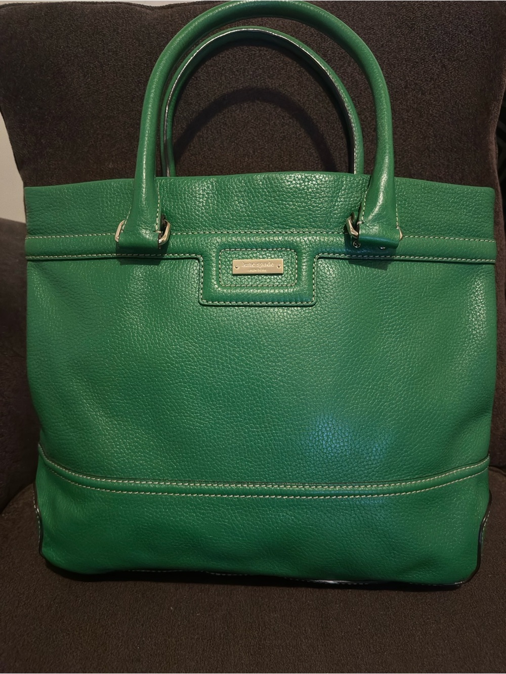 Kate Spade Grass Green Leather Tote Bag 12”H x 16”W. Great condition. Used twice